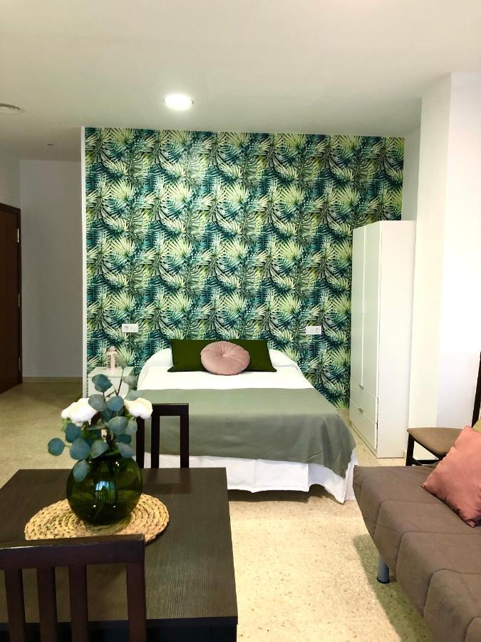 Apartamento Con Piscina En Ciudad Jardin Malaga Luaran gambar
